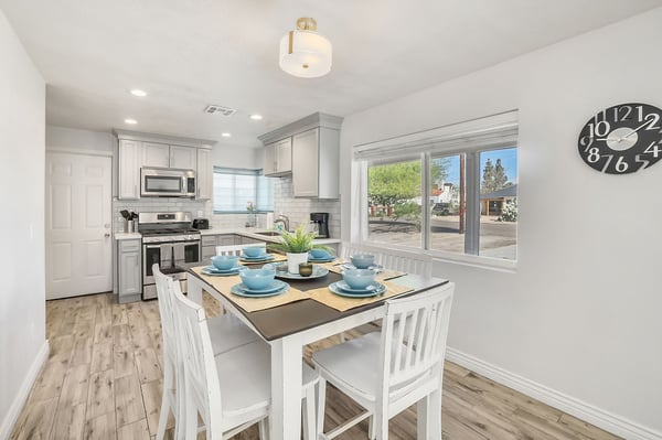 Dining Room & Kitchen