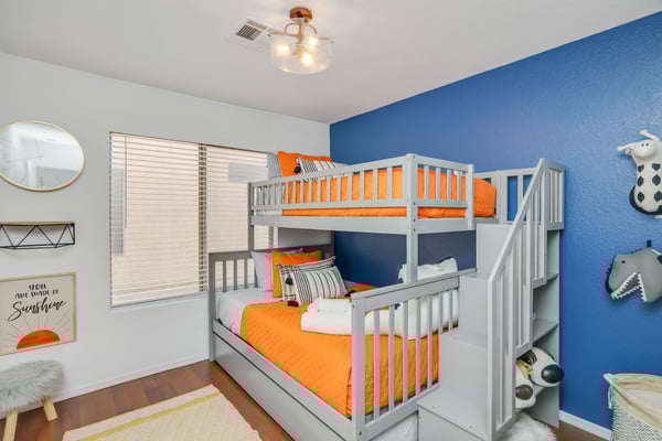 Bedroom 3:Twin over full bunk bed w/ twin pullout