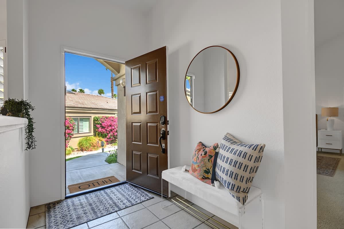 V3947- Greens and Dreams