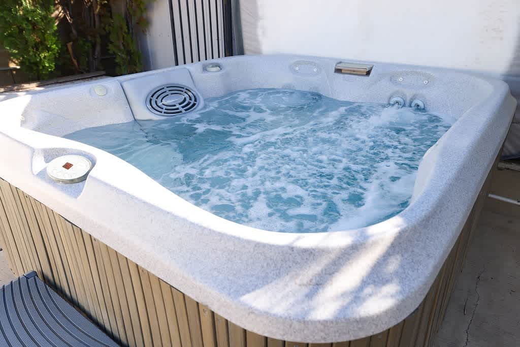 Hot tub