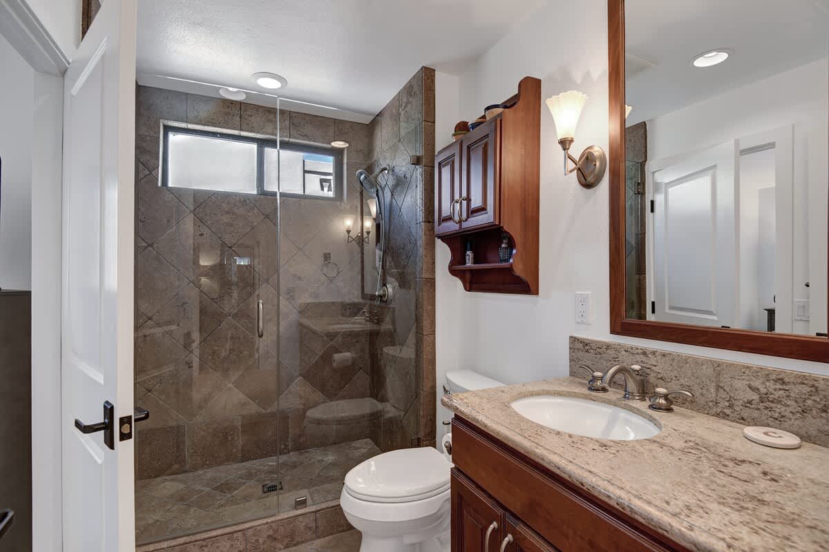 GUEST BATHROOM