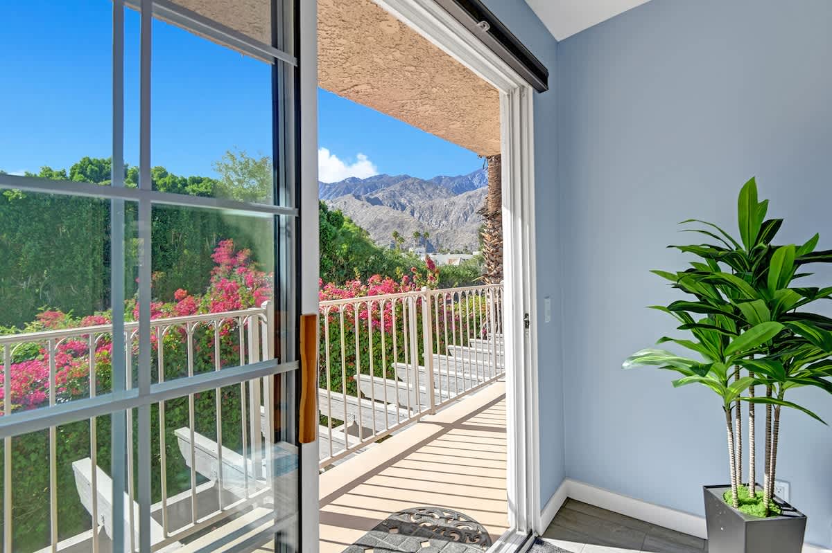 Mascarpones Mojo Dojo - Alice Lodging