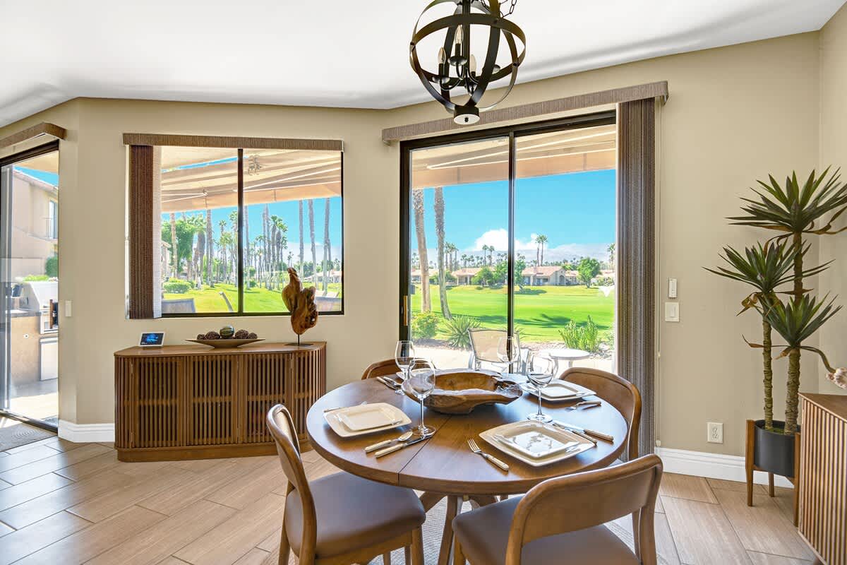 DINING SPACE CONTINUED.jpg mls