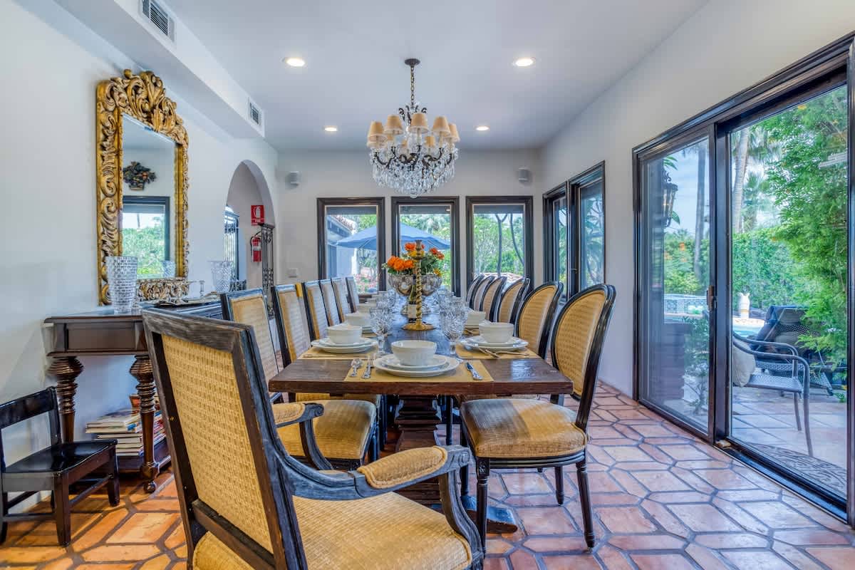 Casa Grande -Formal dining table Room