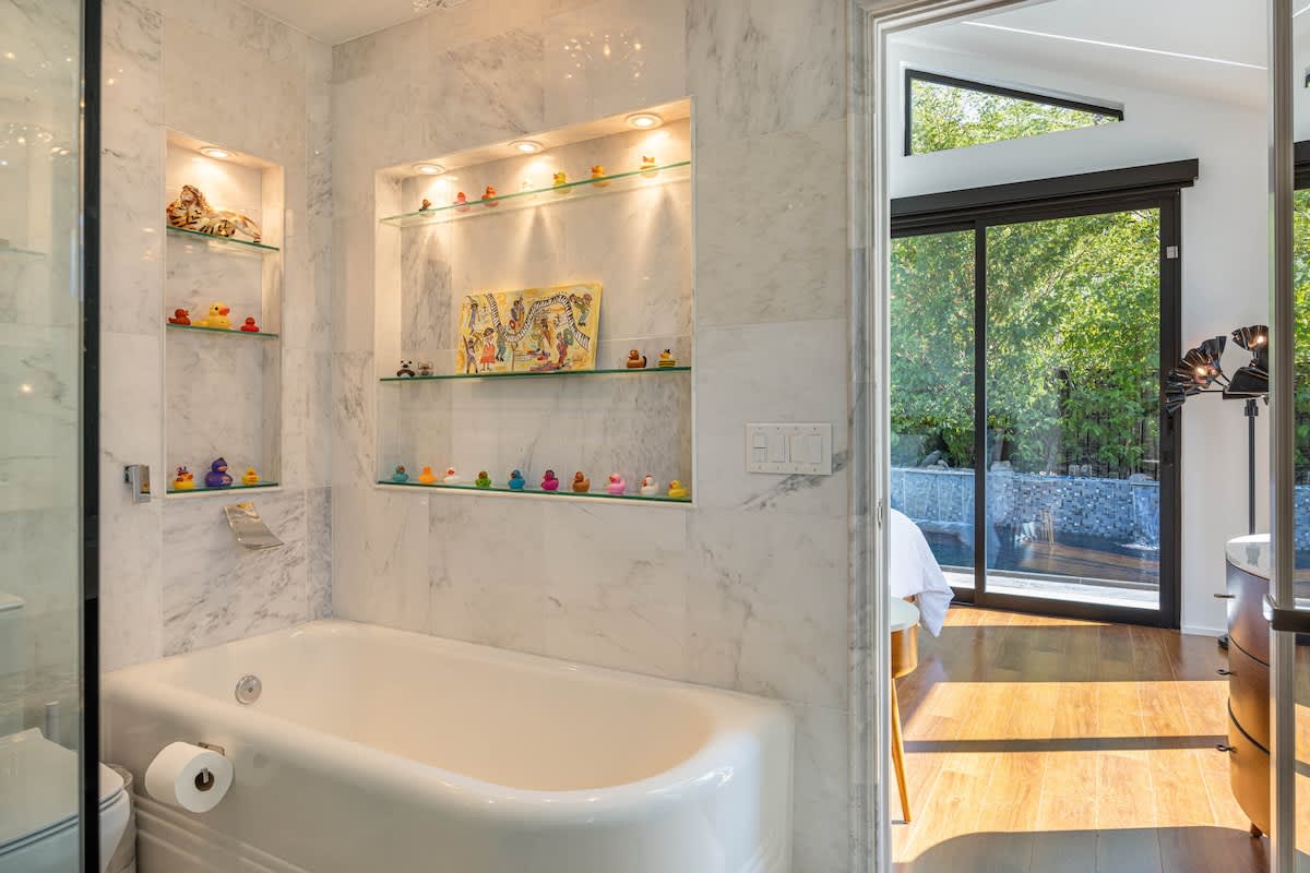 Desert Dream-  Alice Lodging