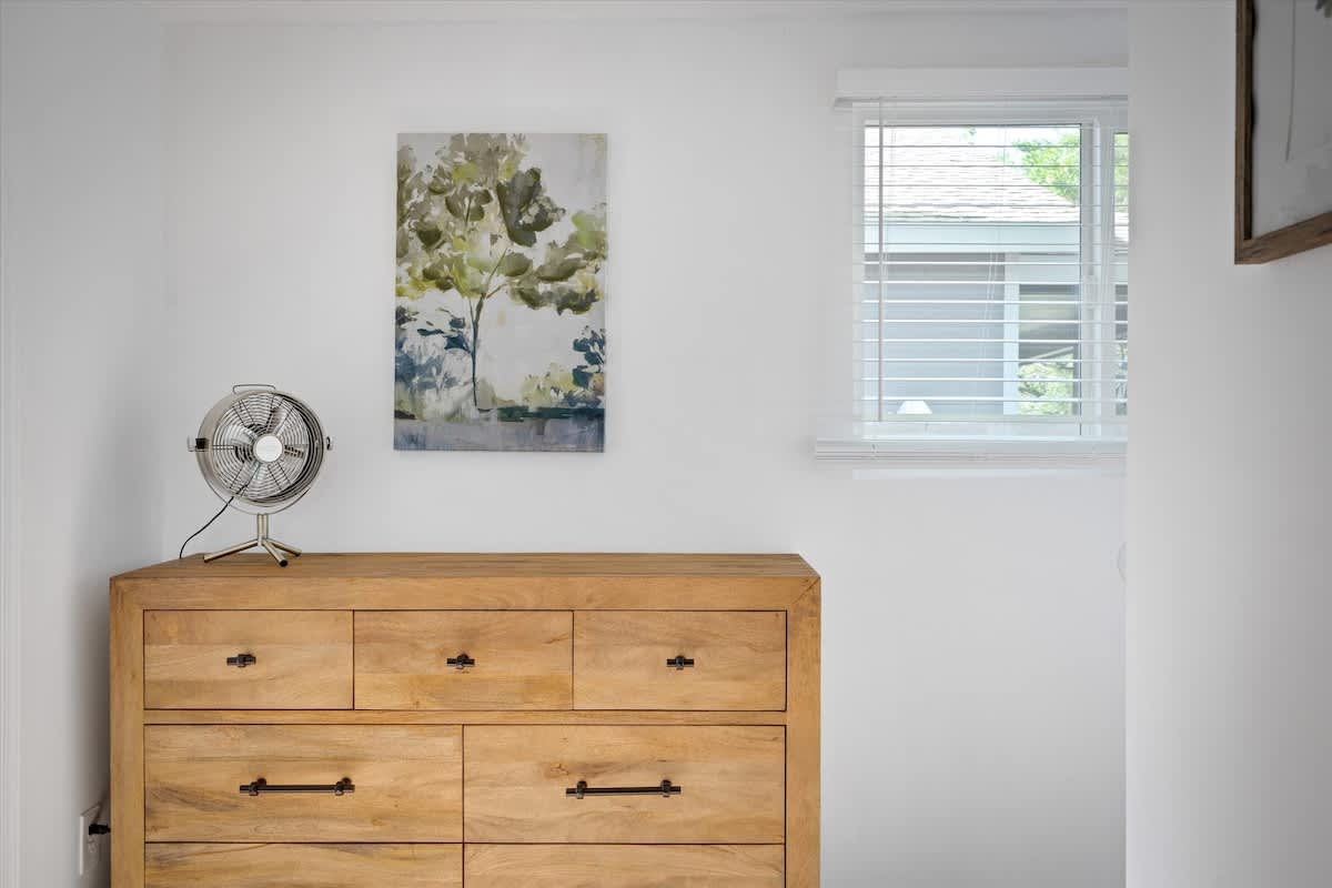 Chest of Drawers for storage