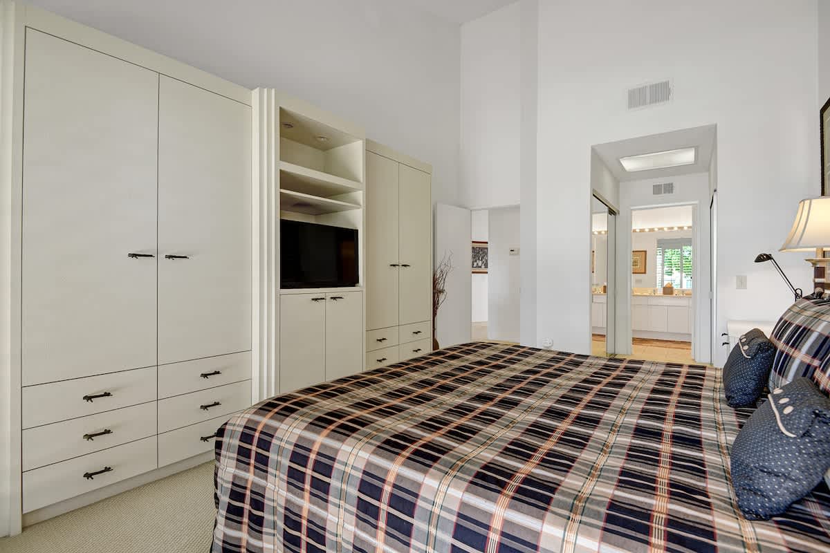 PRIMARY BEDROOM OVER BED.jpg mls