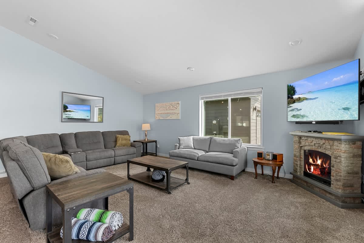 Living Room with comfortable sofas and elegant seating