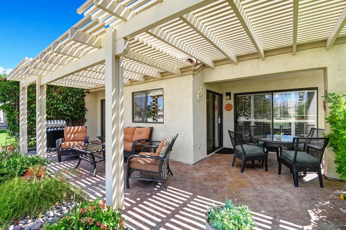 BACK PATIO TIGHT REVERSE