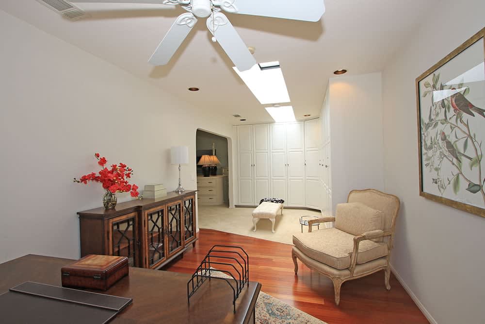 Seating/ Office Space