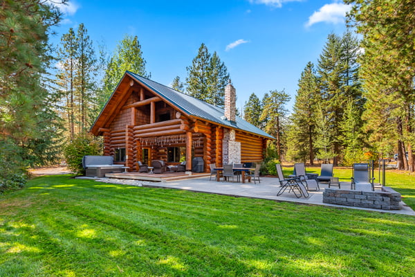Gorgeous Custom Lodge Cabin