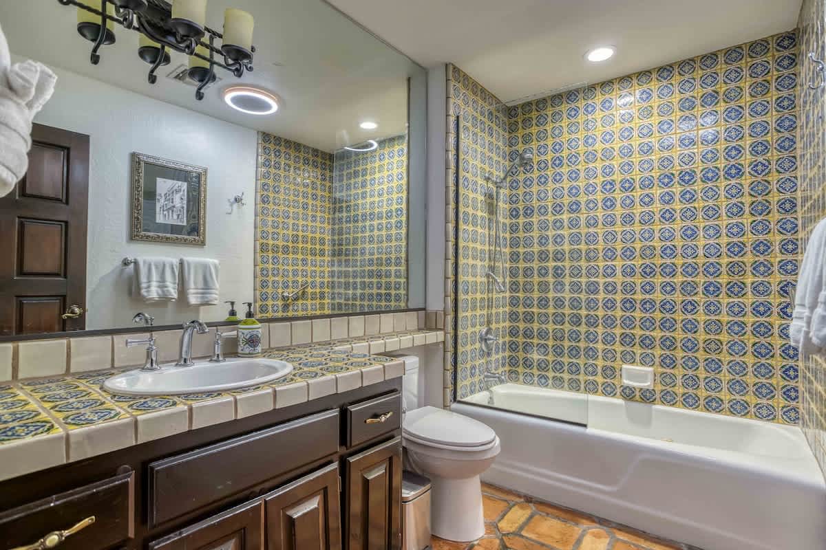 Casa Grande- Casita 1 Bedroom 6 Bathroom 5