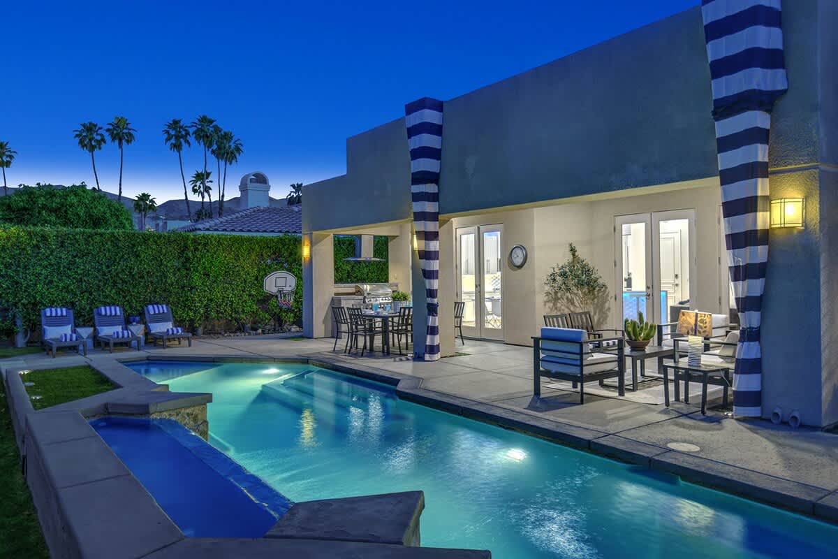 NIGHT BACK OF HOME TIGHT