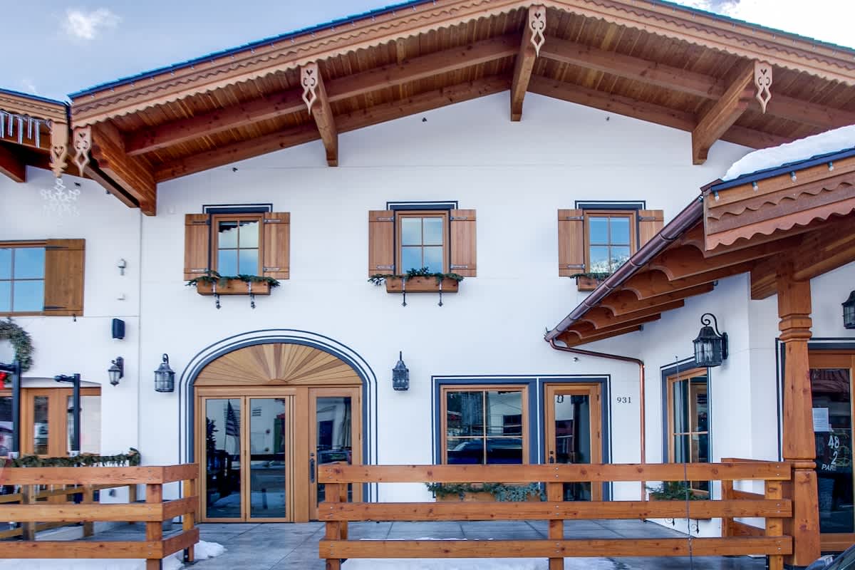Valhalla Exterior - Located in the Heart of Downtown Leavenworth